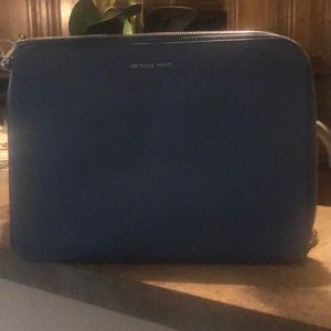 Michael Kors Ipad/ Tablet Bag.